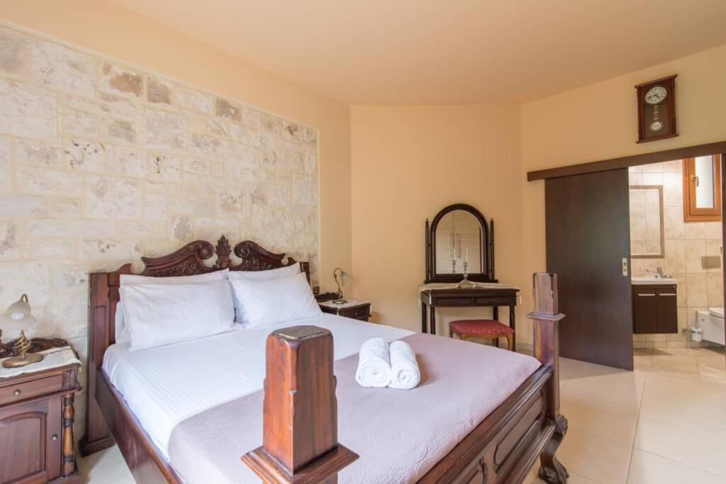 Heraklion Comfy House With Mountain View Extérieur photo