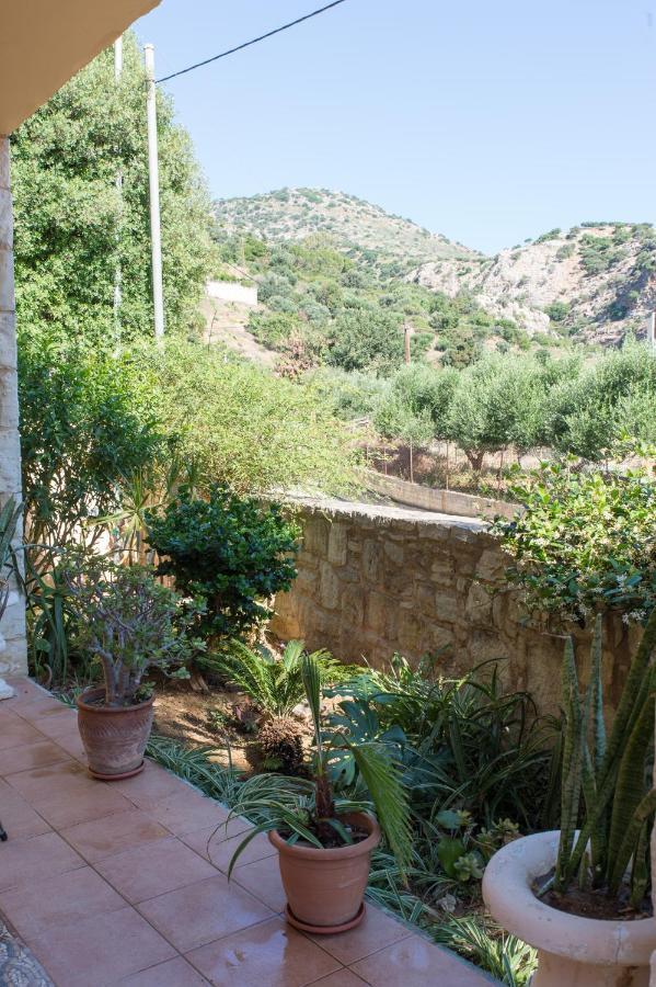 Heraklion Comfy House With Mountain View Extérieur photo
