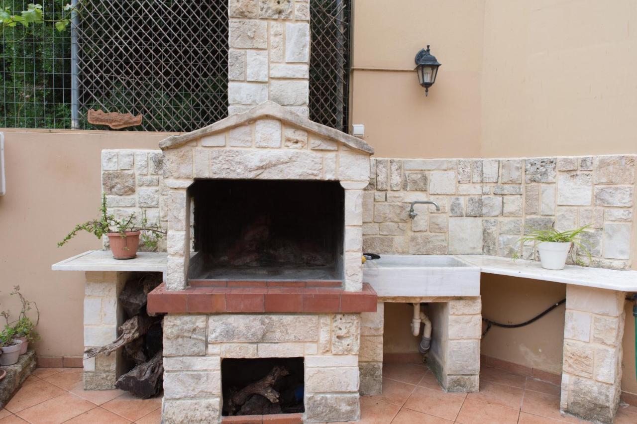 Heraklion Comfy House With Mountain View Extérieur photo